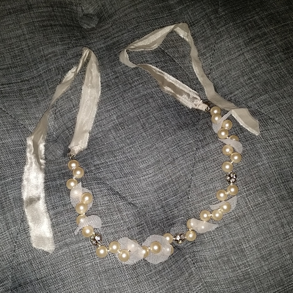 🎉J.CREW beautiful pearl necklace ribbon tie